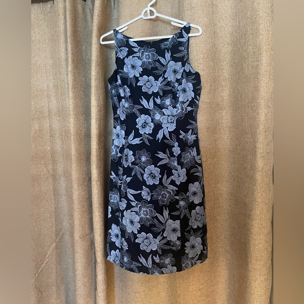 Ann Taylor, navy blue floral dress, size 6